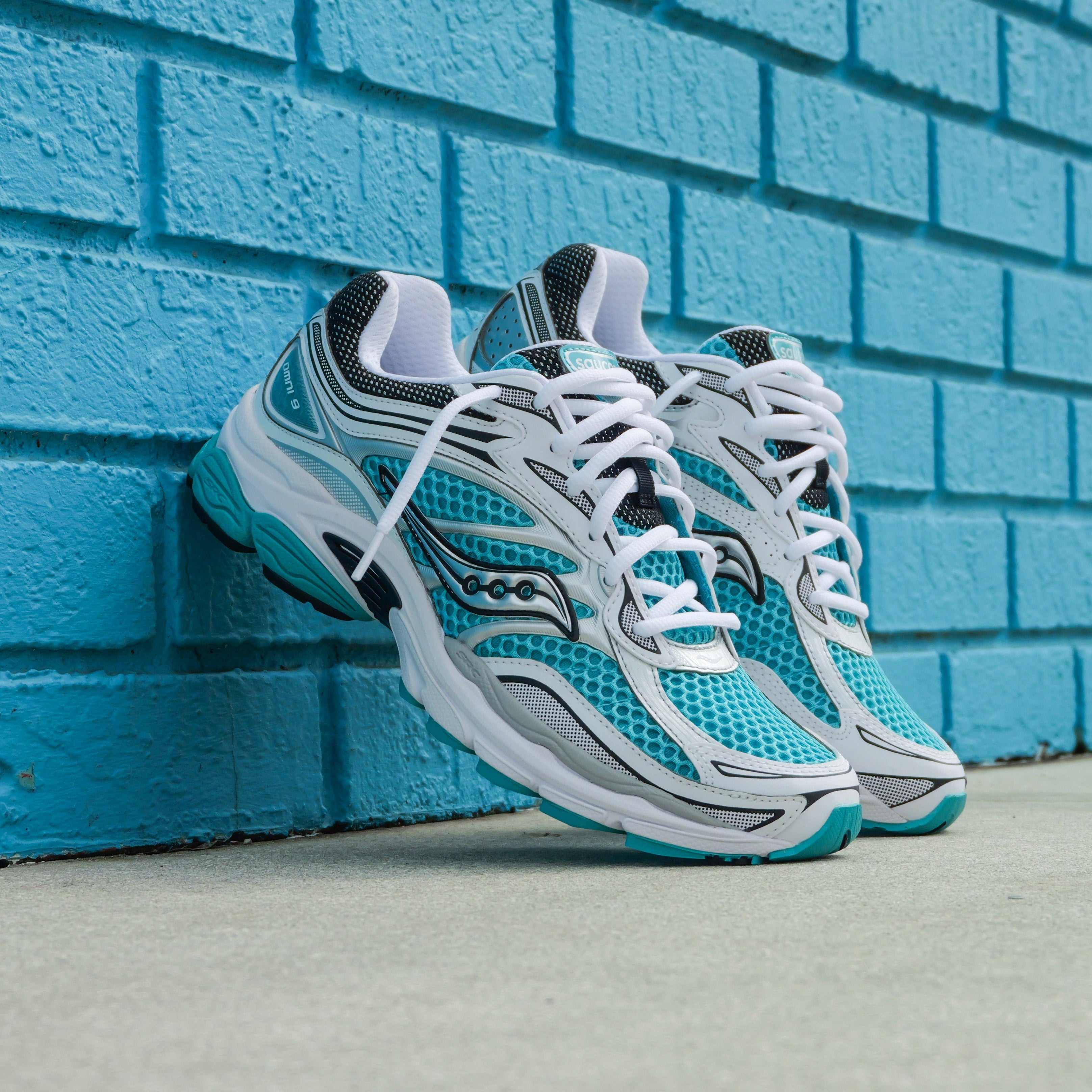 Mens Saucony ProGrid Omni 9 (Tranquil)