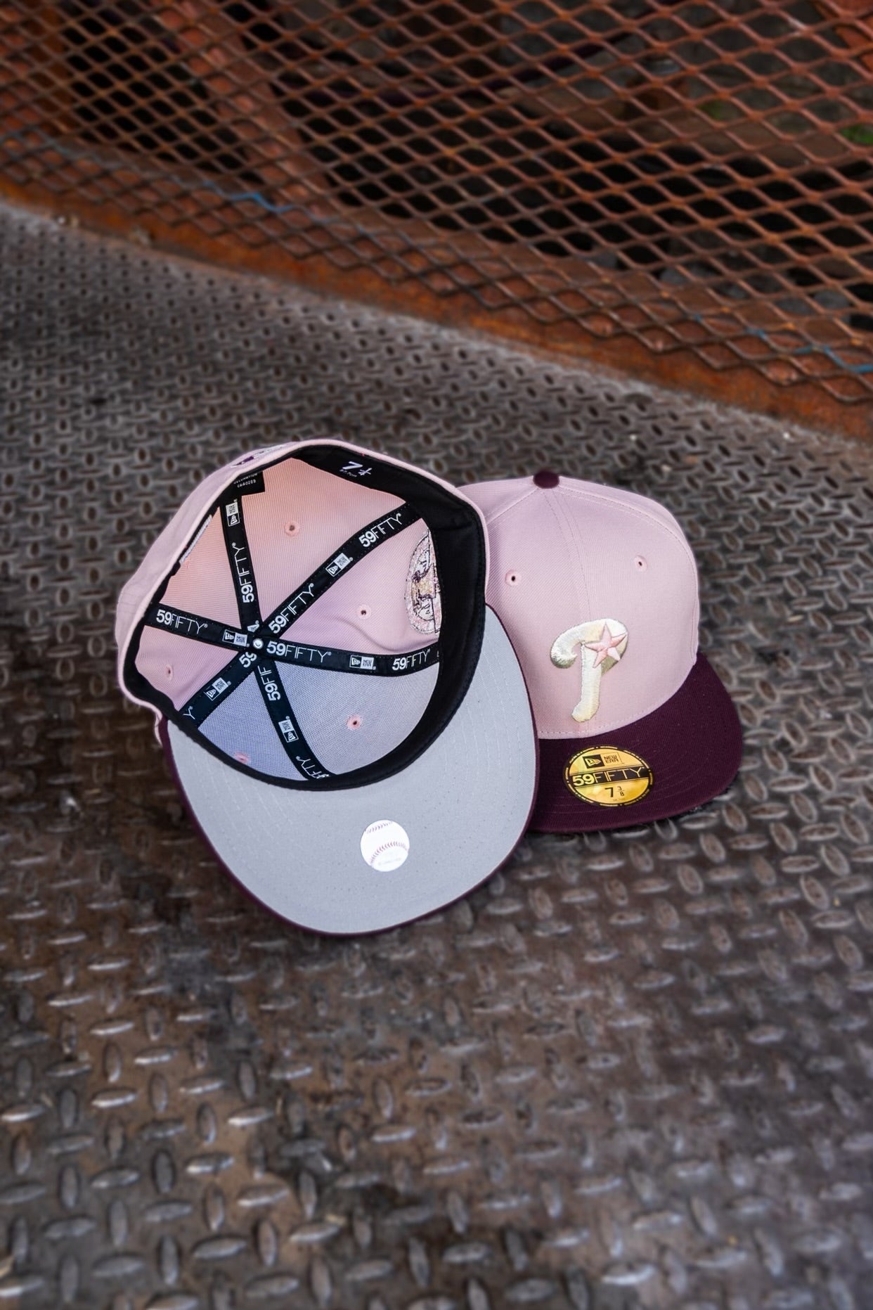 New Era Philadelphia Phillies 20th Anniversary Grey UV (Pink/Maroon) 59Fifty Fitted