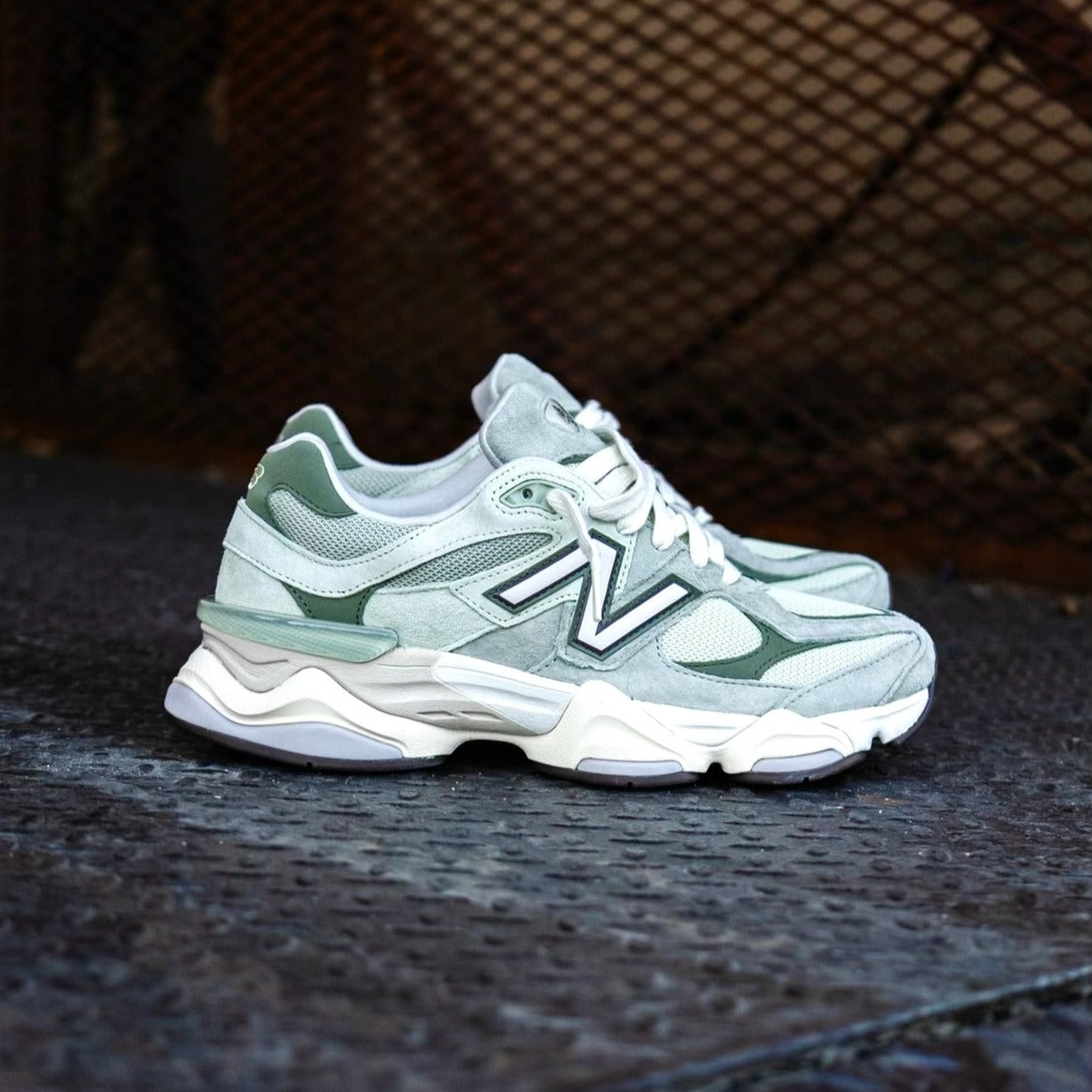 Mens New Balance 9060 (Olivine) - U9060EEC - New Balance