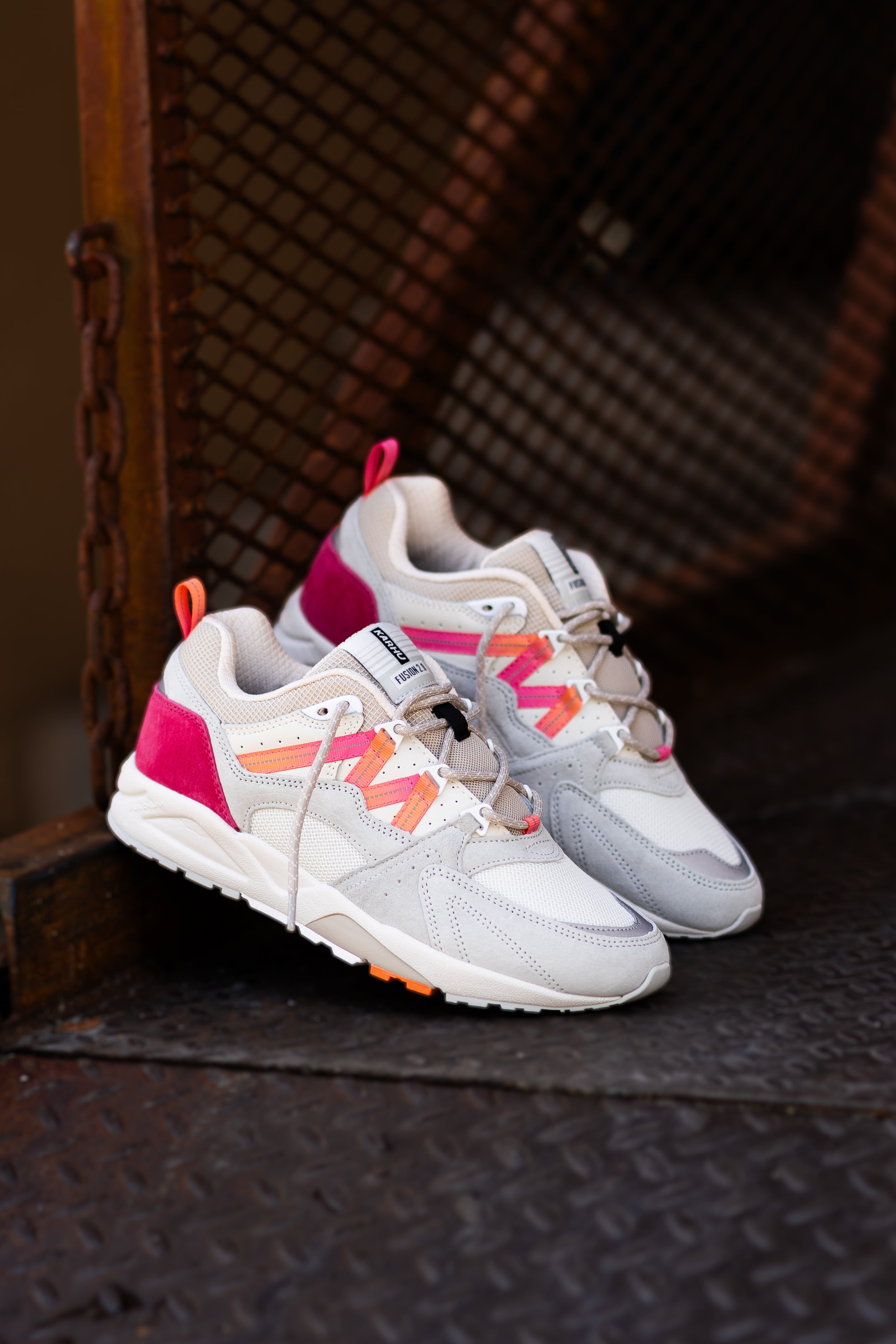 Karhu Fusion 2.0 (Foggy Dew/Hot Pink) - Karhu