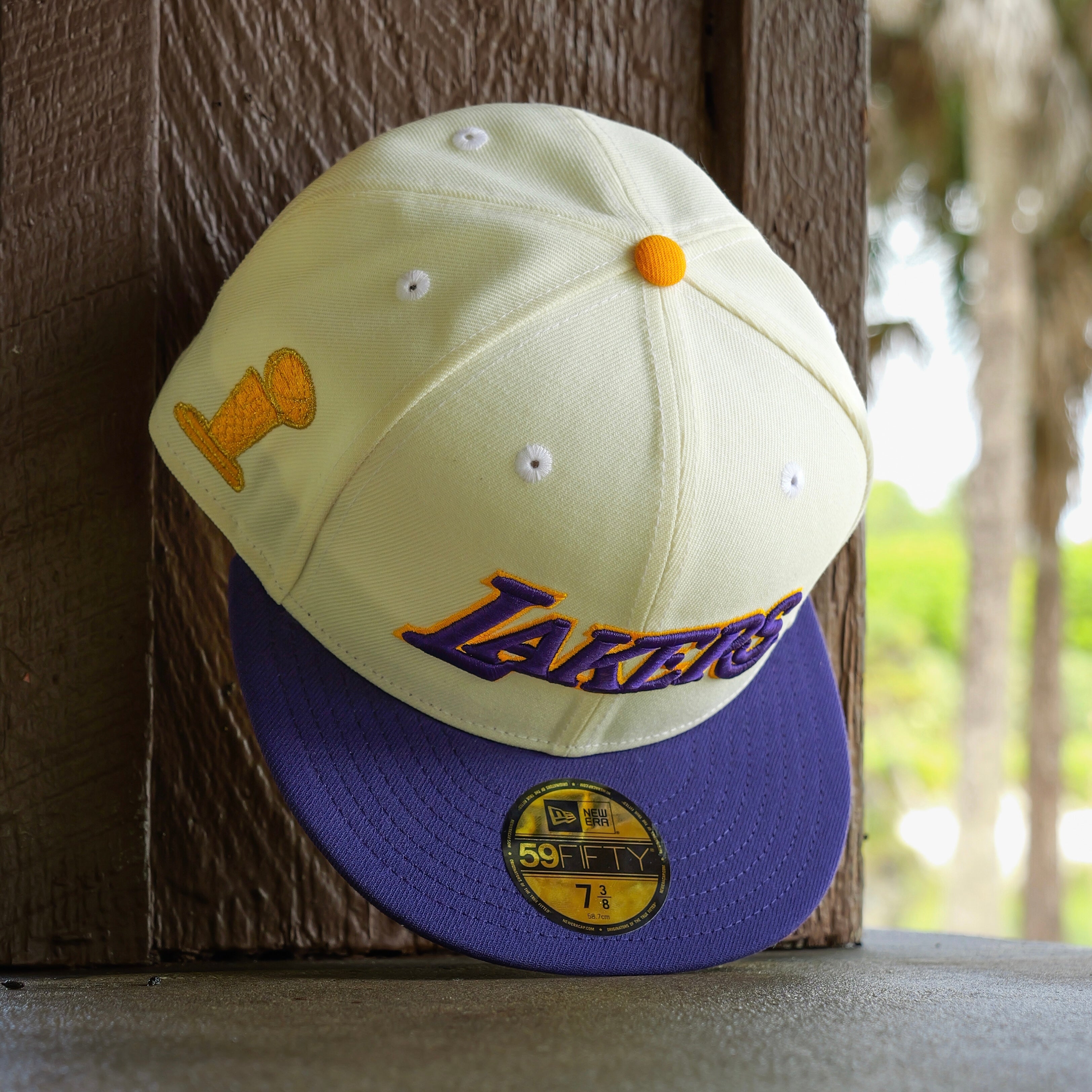New Era Los Angeles Lakers NBA Trophy Side Patch Fitted - New Era