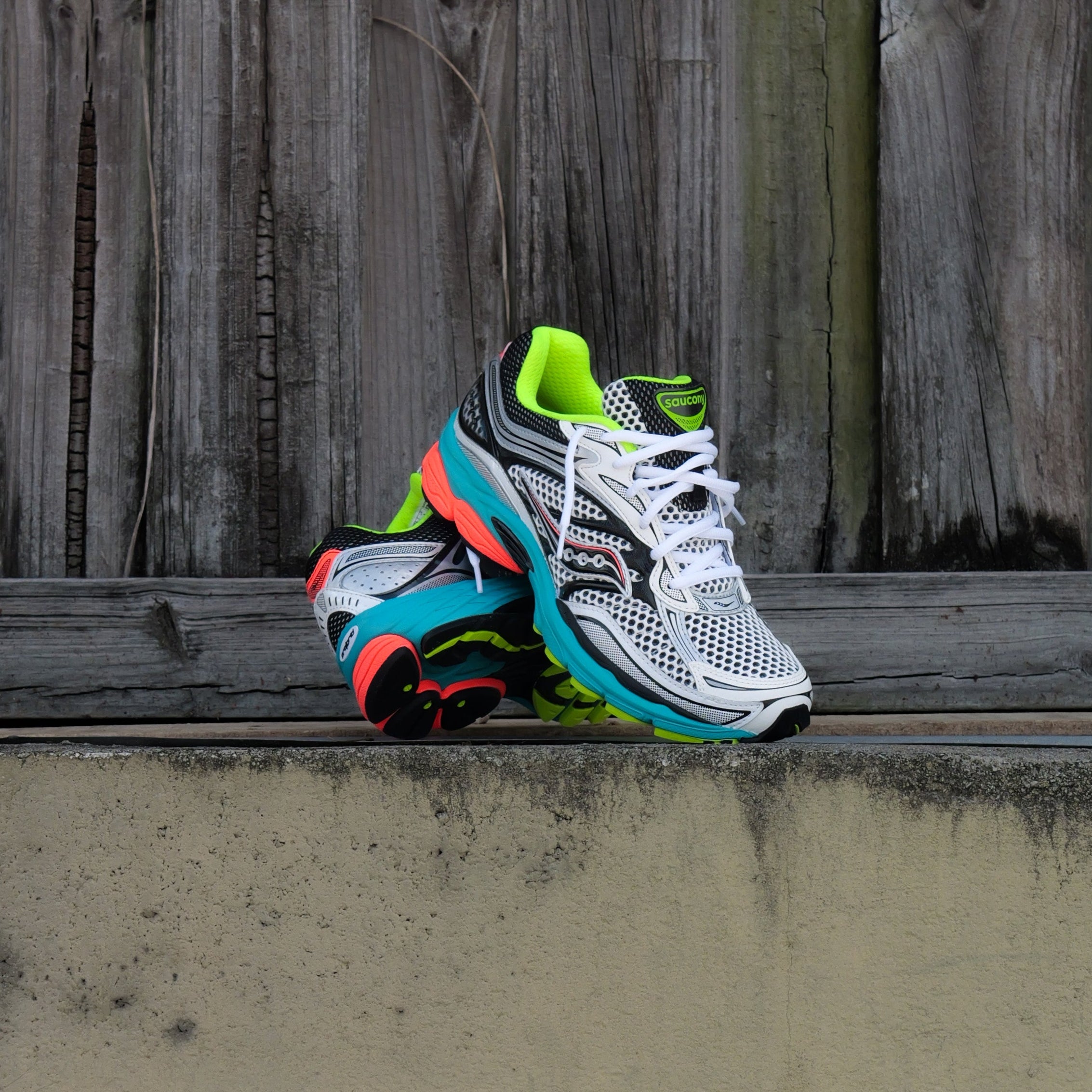 Mens Saucony ProGrid Omni 9 (Silver Mutant) - Saucony