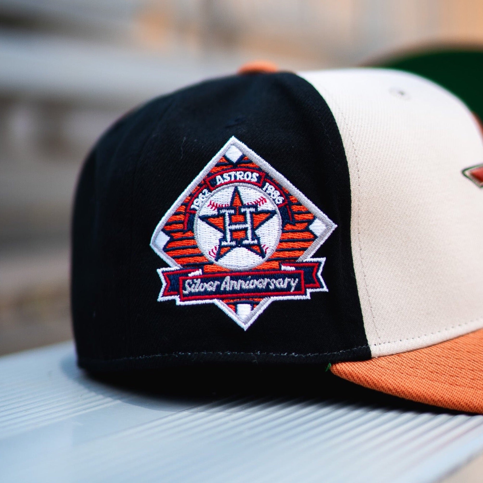 Mitchell N Ness Coop Houston Astros Homefield Fitted - Mitchell & Ness