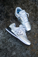 WOMEN's New Balance 574 (Silver Bells) - WL574PN2 - New Balance